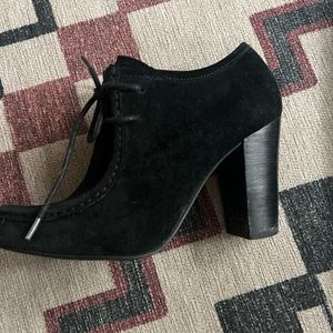 Lauren Ralph Lauren Suede Booties size 6